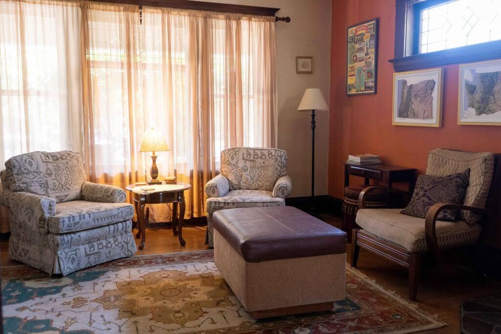 Southeast Portland Comfy & Eclectic Craftsman Home Eksteriør bilde
