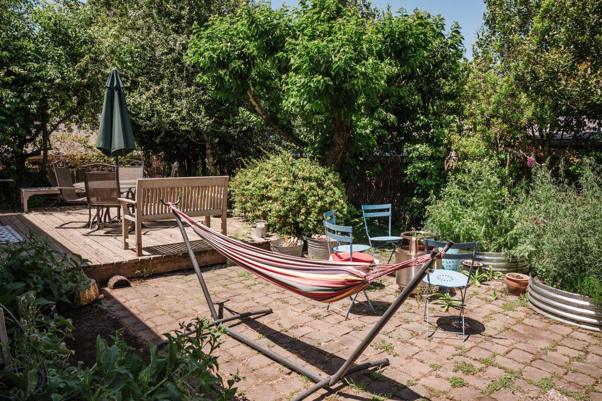 Southeast Portland Comfy & Eclectic Craftsman Home Eksteriør bilde