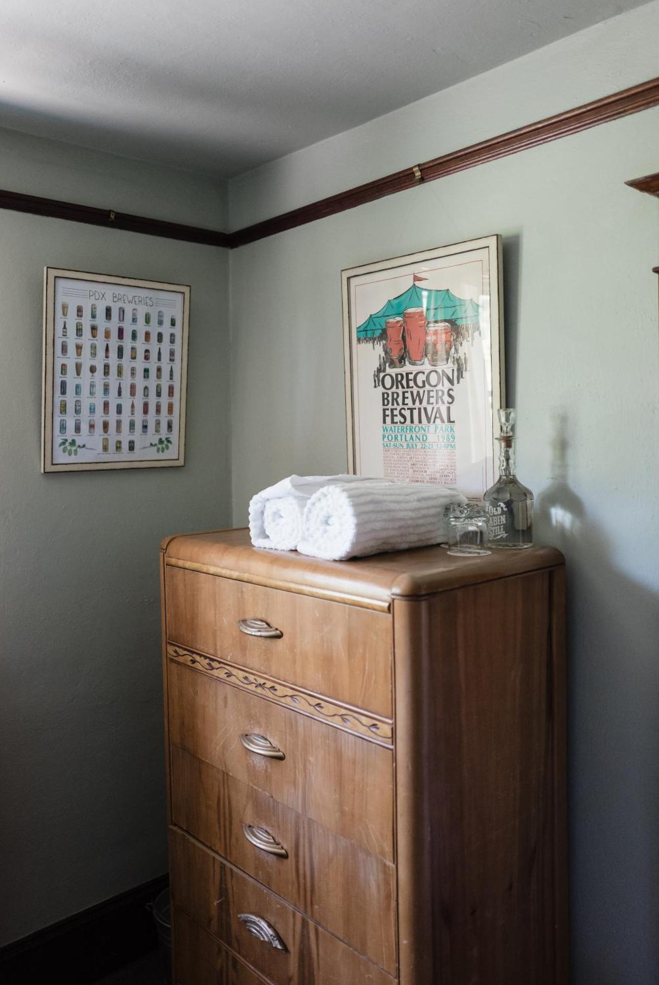 Southeast Portland Comfy & Eclectic Craftsman Home Eksteriør bilde